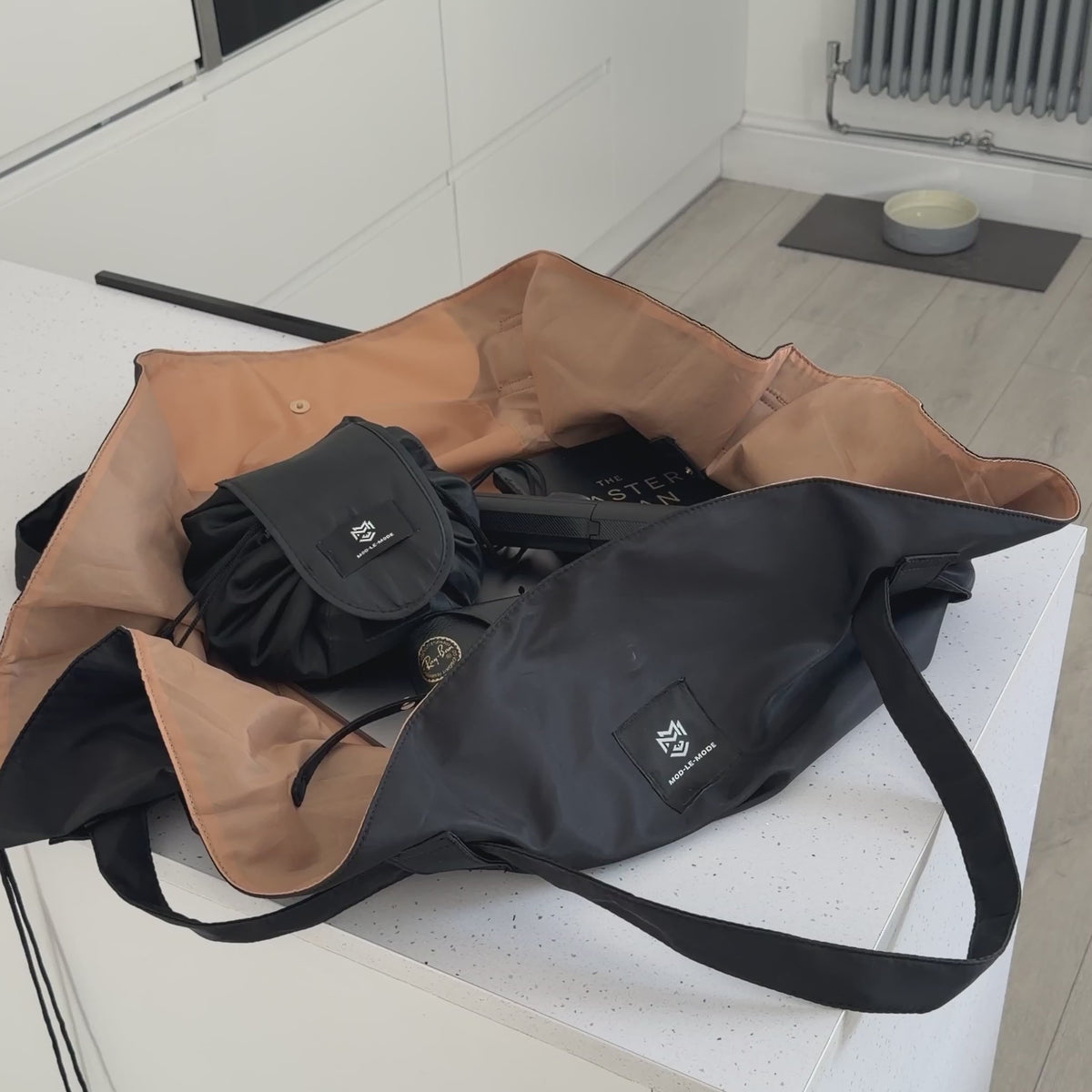 MOD-LE-MODE OYSTER lay-flat work tote bag packed with everyday essentials, ready for work